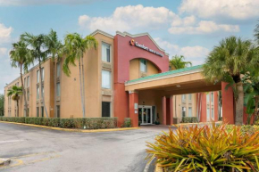 Гостиница Comfort Inn & Suites Fort Lauderdale West Turnpike  Форт-Лодердейл